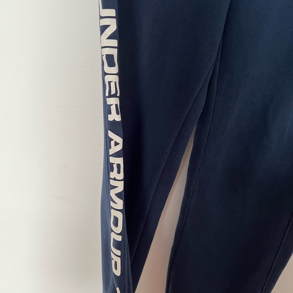 Under Armour men’s sweatpants - Picture 4 of 4